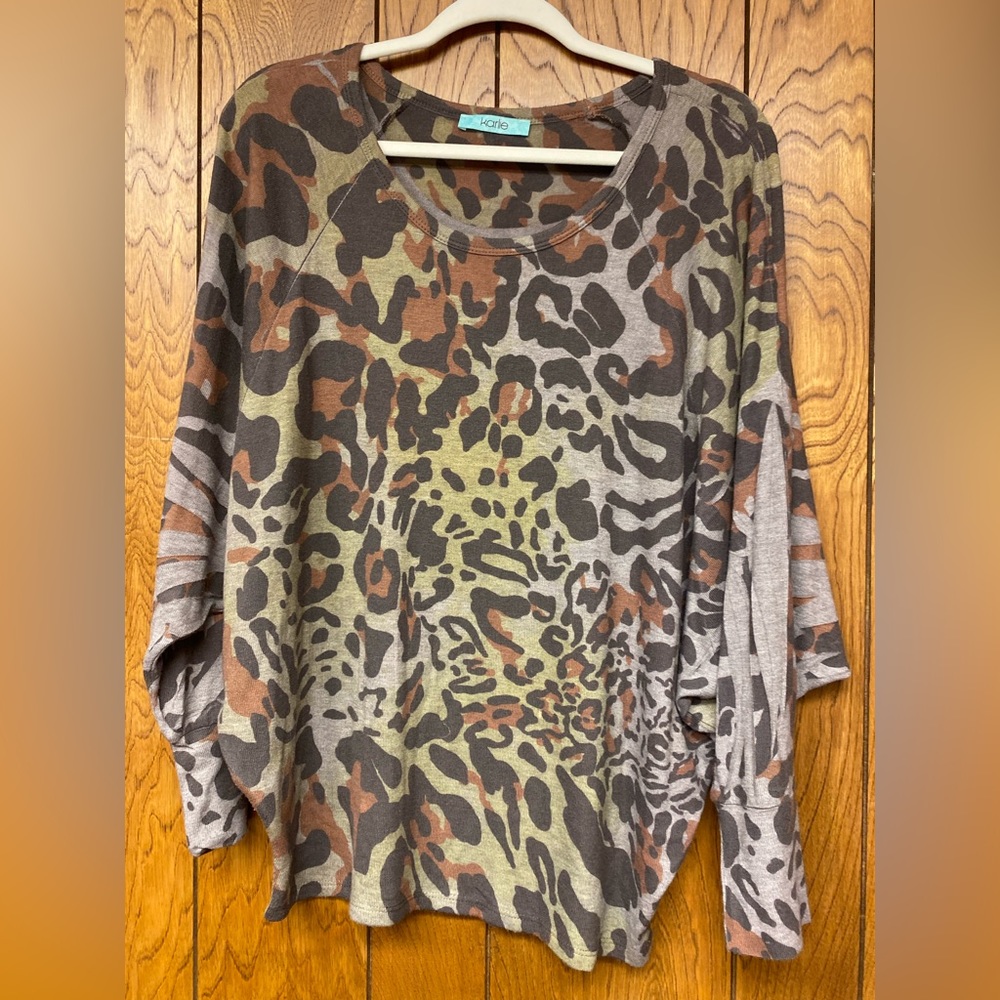 Women’s large top